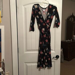 NWOT Woman’s no boundaries romper